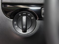 2013款 1.8T DCT 尊享版 5座