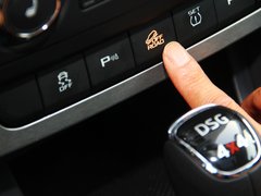 2013款 1.8T DCT 尊享版 5座
