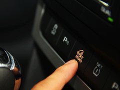 2013款 1.8T DCT 尊享版 5座