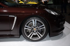 2013款 3.6L Platinum Edition