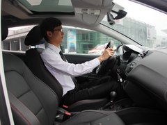 2013款 1.4TSI DCT 5门版FR