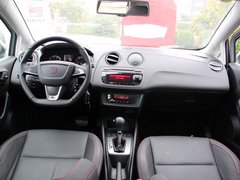2013款 1.4TSI DCT 5门版FR