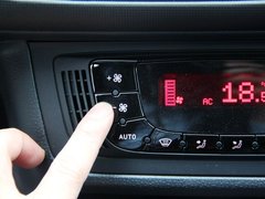 2013款 1.4TSI DCT 5门版FR