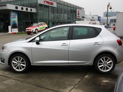 2013款 1.4TSI DCT 5门版FR