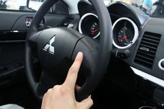 2013款 1.8 CVT 经典黑白版