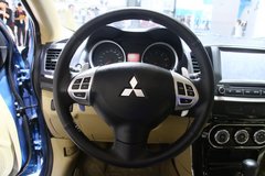 2013款 1.8 CVT 经典黑白版