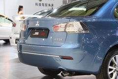 2013款 1.8 CVT 经典黑白版