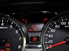 2013款 1.6L CVT 劲锐版豪华型