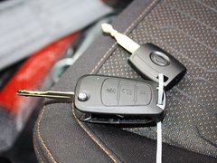 2013款 2.0T 手动 两驱创行版 5座