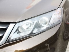 2013款 2.0T 手动 两驱创行版 5座