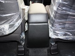 2013款 2.0T 手动 两驱创行版 5座