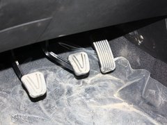 2013款 2.0T 手动 两驱创行版 5座