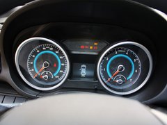 2013款 2.0T 手动 两驱创行版 5座