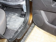 2013款 2.0T 手动 两驱创行版 5座