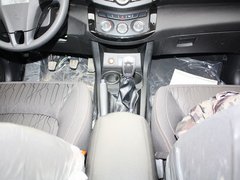 2013款 2.0T 手动 两驱创行版 5座