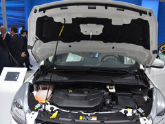 2013款 2.0T 自动 四驱尊贵型 5座
