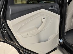 2013款 2.0T 自动 四驱尊贵型 5座