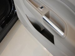 2013款 2.0T 自动 四驱尊贵型 5座