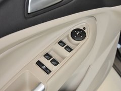 2013款 2.0T 自动 四驱尊贵型 5座