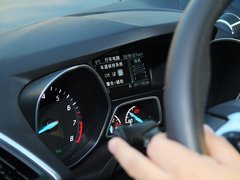 2013款 2.0T 自动 四驱尊贵型 5座