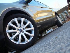 2013款 2.0T 自动 四驱尊贵型 5座