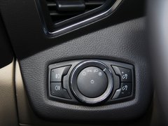 2013款 2.0T 自动 四驱尊贵型 5座