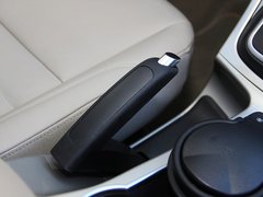 2013款 2.0T 自动 四驱尊贵型 5座