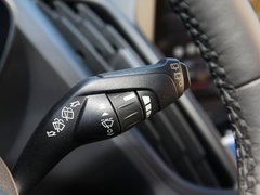 2013款 2.0T 自动 四驱尊贵型 5座