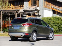 2013款 2.0T 自动 四驱尊贵型 5座