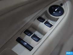 2013款 2.0T 自动 四驱尊贵型 5座