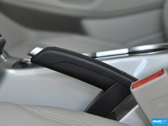 2013款 2.0T 自动 四驱尊贵型 5座