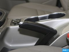 2013款 2.0T 自动 四驱尊贵型 5座