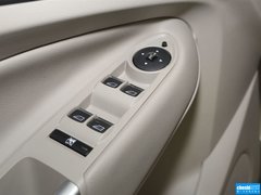 2013款 2.0T 自动 四驱尊贵型 5座