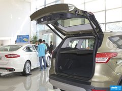 2013款 2.0T 自动 四驱尊贵型 5座