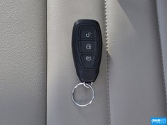 2013款 2.0T 自动 四驱尊贵型 5座