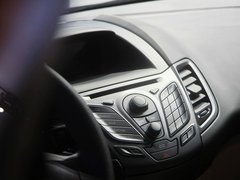 2013款 三厢 1.5L 自动 旗舰型