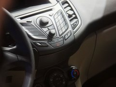 2013款 三厢 1.5L 自动 旗舰型
