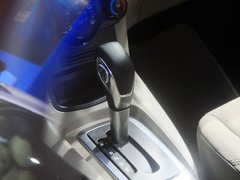2013款 三厢 1.5L 自动 旗舰型