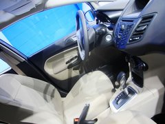 2013款 三厢 1.5L 自动 旗舰型