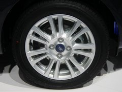 2013款 三厢 1.5L 自动 旗舰型