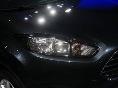 2013款 三厢 1.5L 自动 旗舰型