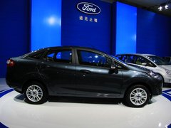 2013款 三厢 1.5L 自动 旗舰型