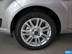2013款 三厢 1.5L 自动 旗舰型