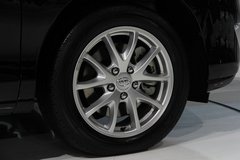 2013款 2.4L 手动 尊贵型 7座