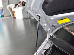 2013款 2.4L 手动 尊贵型 7座