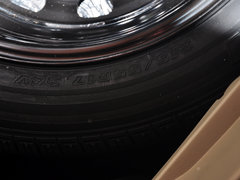 2013款 2.4L 手动 尊贵型 7座