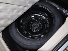 2013款 2.4L 手动 尊贵型 7座