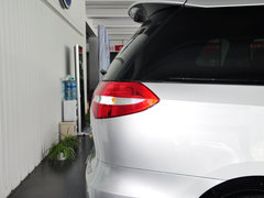 2013款 2.4L 手动 尊贵型 7座