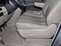 2013款 2.4L 手动 尊贵型 7座