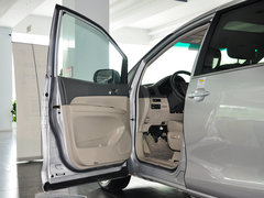 2013款 2.4L 手动 尊贵型 7座